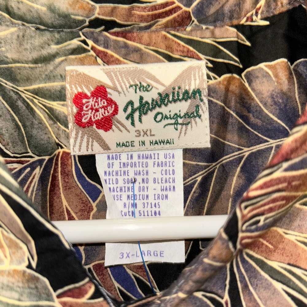 NWT Hilo Hattie Men’s Hawaiian Leaf Print Shirt - Picture 2 of 5
